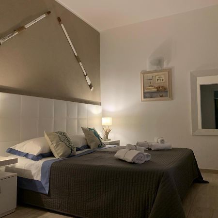 Aquarama Rooms & Apartments Torre Squillace Ngoại thất bức ảnh