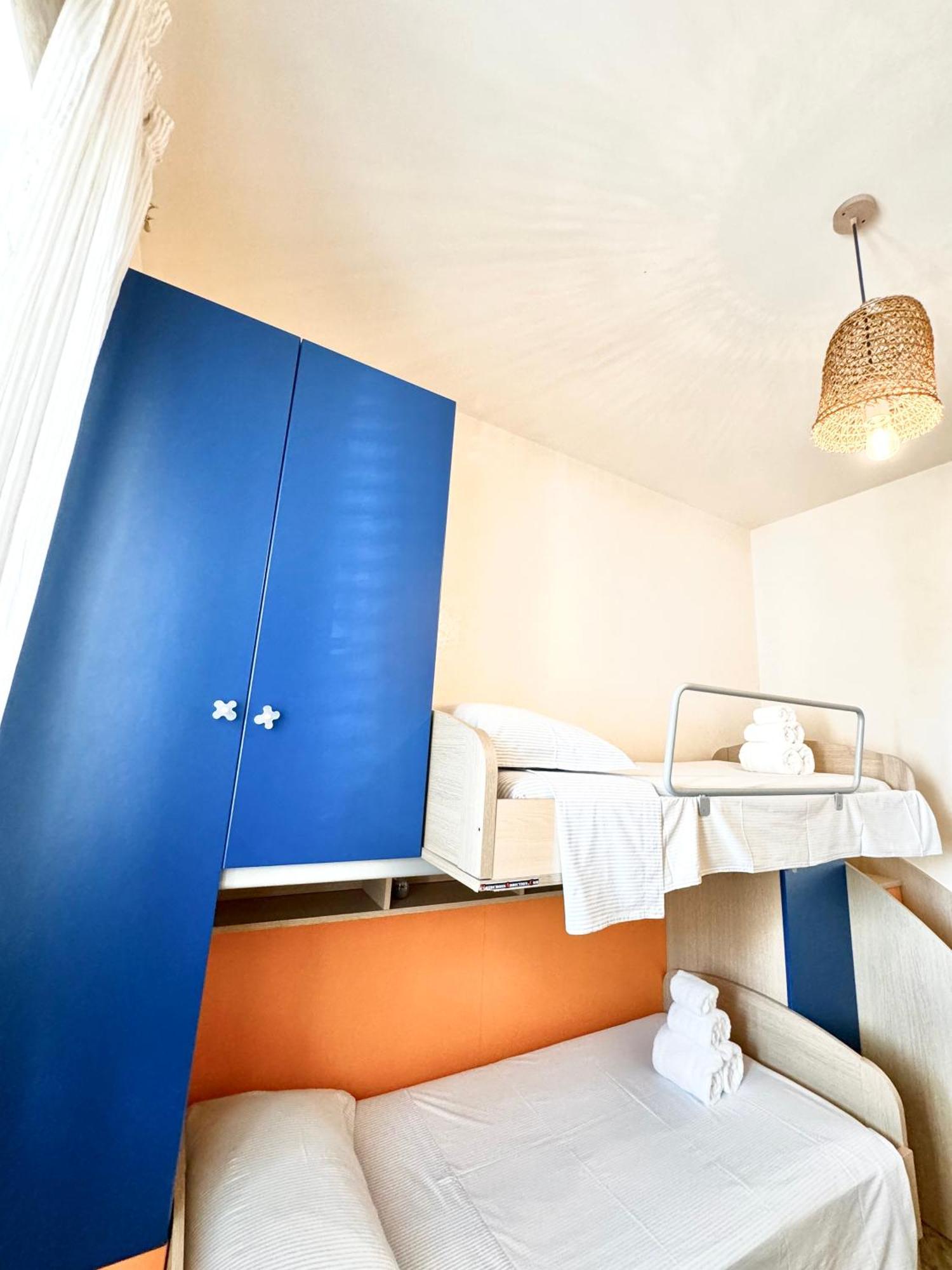 Aquarama Rooms & Apartments Torre Squillace Ngoại thất bức ảnh