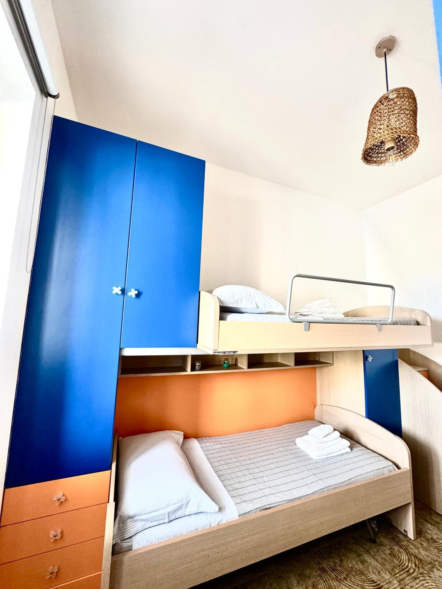 Aquarama Rooms & Apartments Torre Squillace Ngoại thất bức ảnh